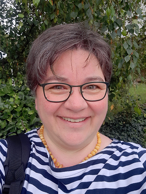 Zeltkirche-2026-Karussel-Franzi-Schauz_